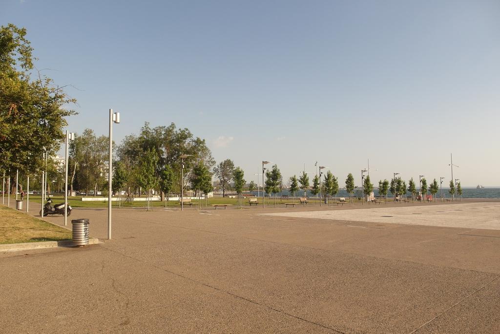 Rino Thessaloniki Apartments Екстер'єр фото